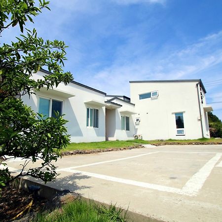סאוגוויפו Saemmoru Pension מראה חיצוני תמונה